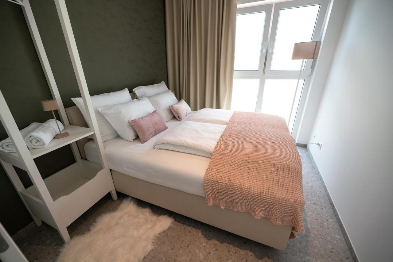 Apartments Kras 24 With Pool Sežana Eksteriør billede