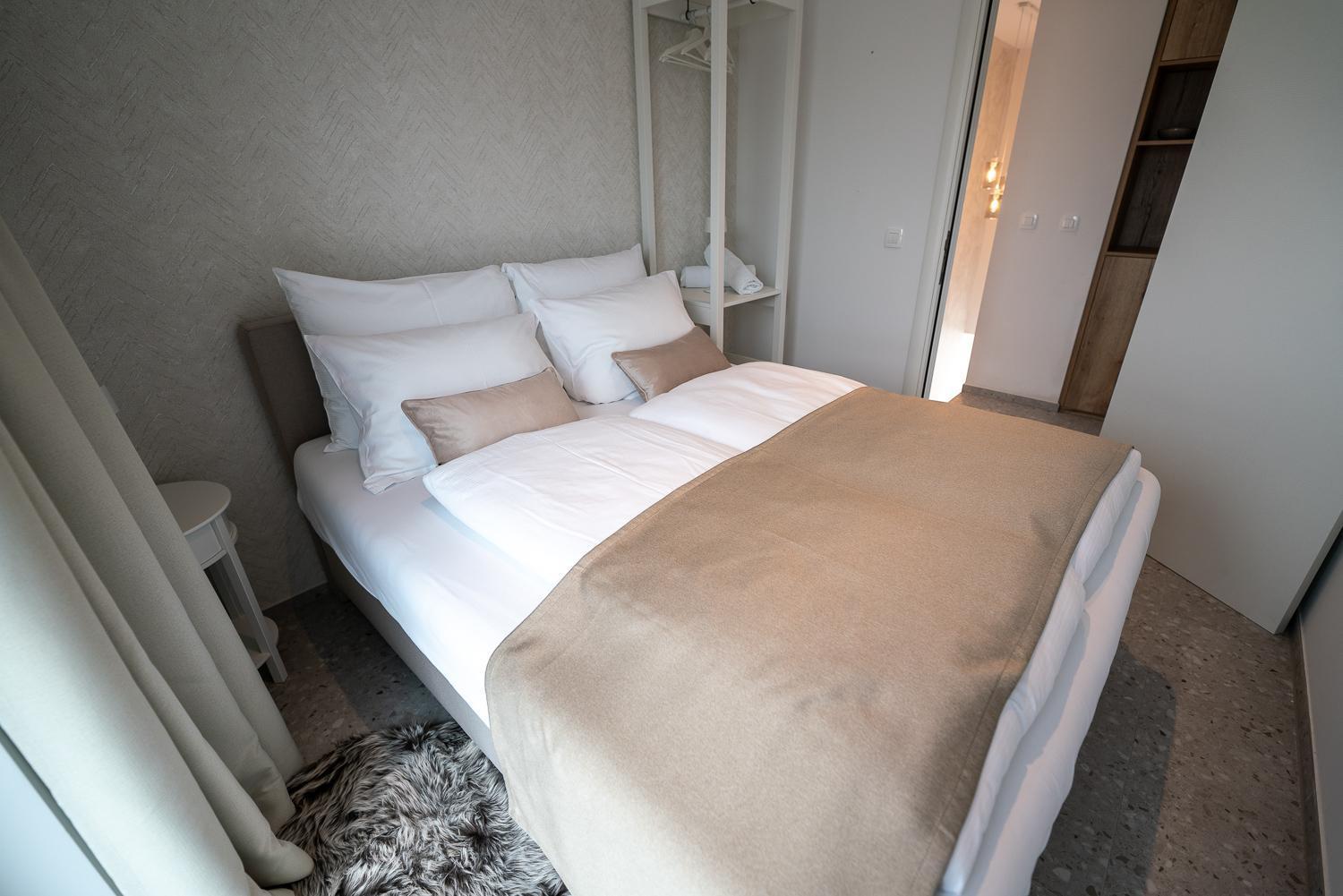 Apartments Kras 24 With Pool Sežana Eksteriør billede